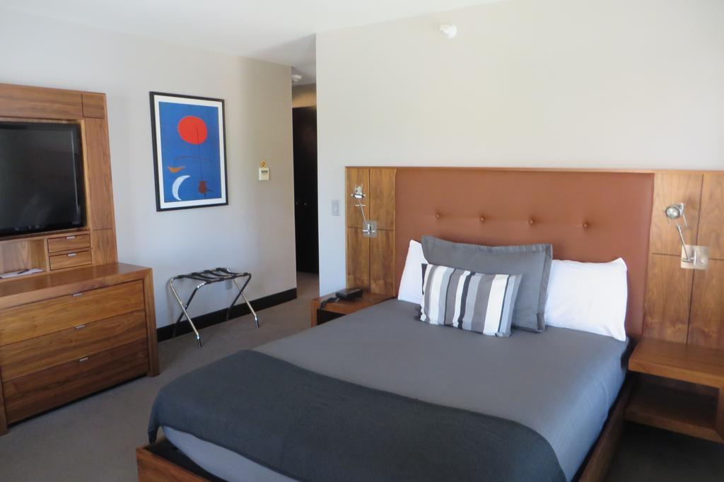 St. Paul Hotel Уустер Екстериор снимка
